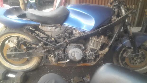 Yamaha 2002 Blue