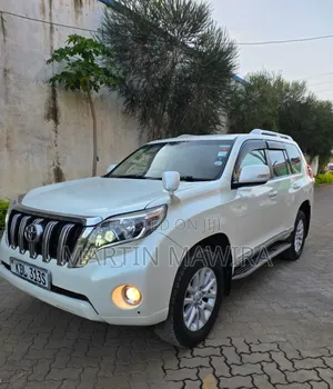 Toyota Land Cruiser Prado 2016 White