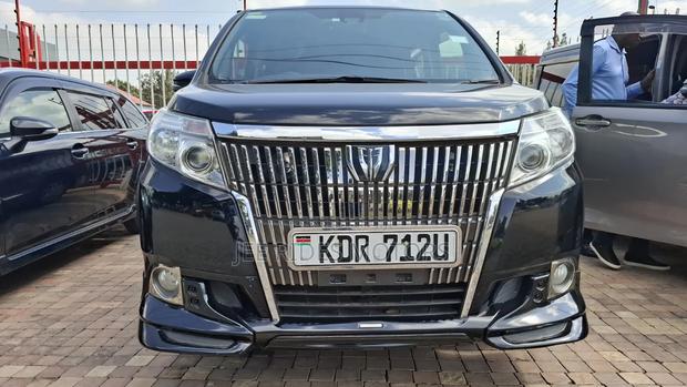 Toyota Noah 2018 Black - thumbnail 5