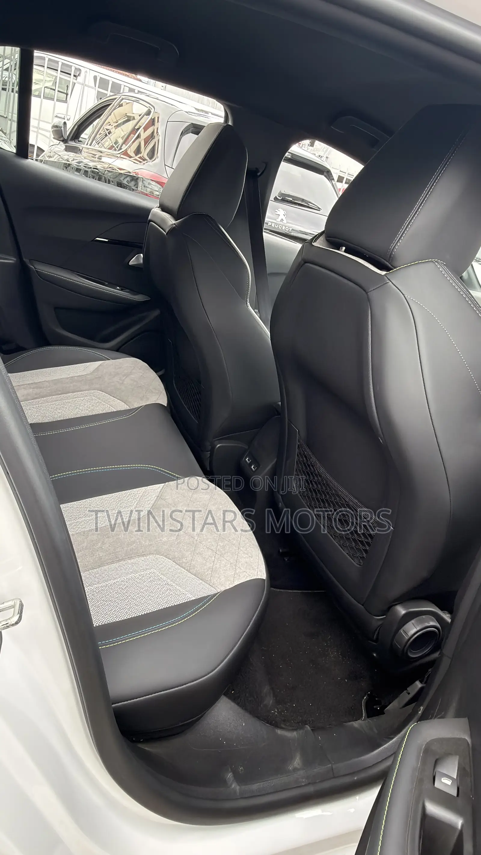 Peugeot 208 2020 White