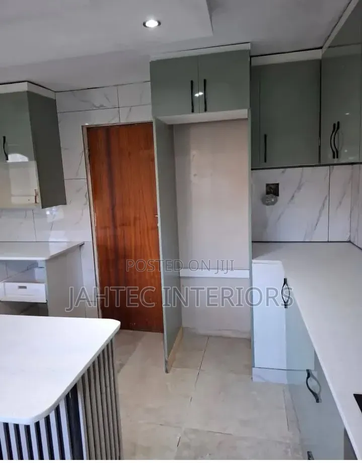 Kitchen Master for All Cabinets Design and Fitting