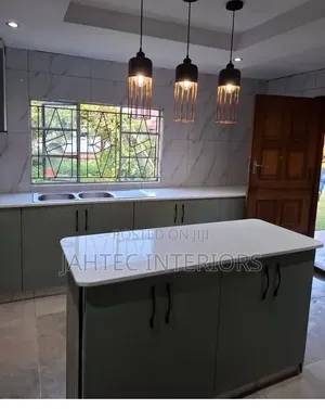 Kitchen Master for All Cabinets Design and Fitting