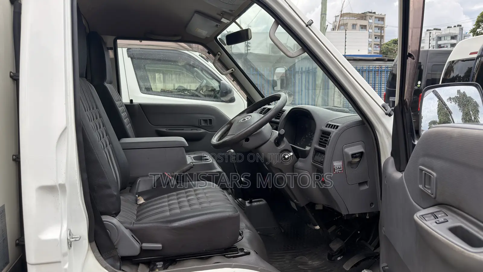 Mazda B 2020 White