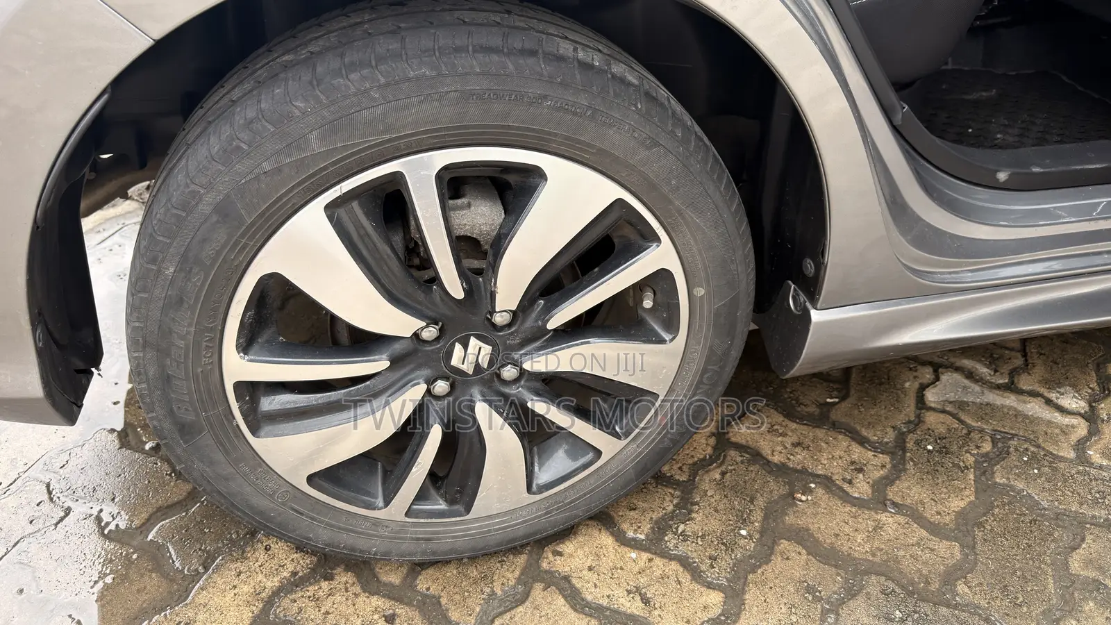 Suzuki Swift RS 2020 Gray