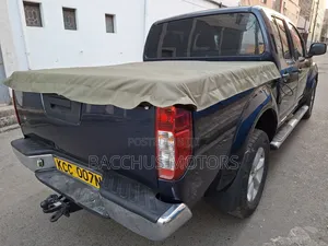 Nissan Navara 2008 Blue