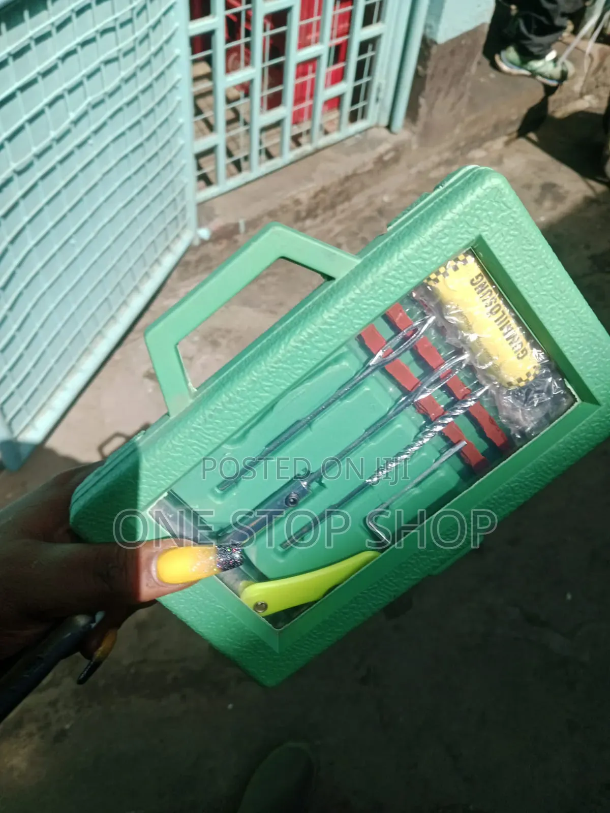 Portable Emergency Flat Tires Patch Repair Kit Tool Set