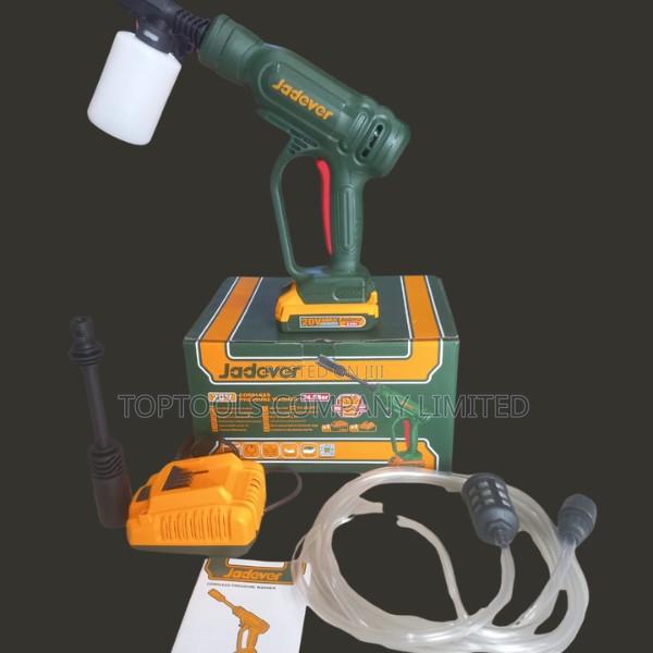 Cordless Pressure Washer