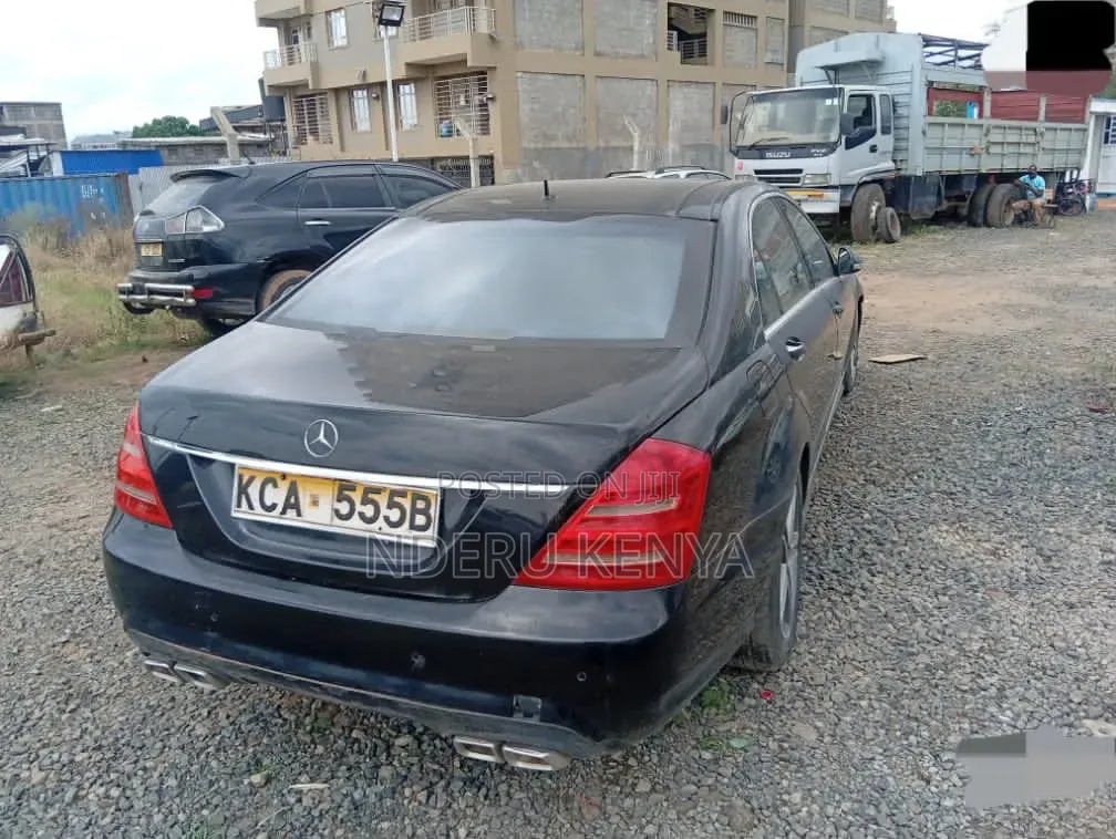 Mercedes-Benz 200 2007 Black