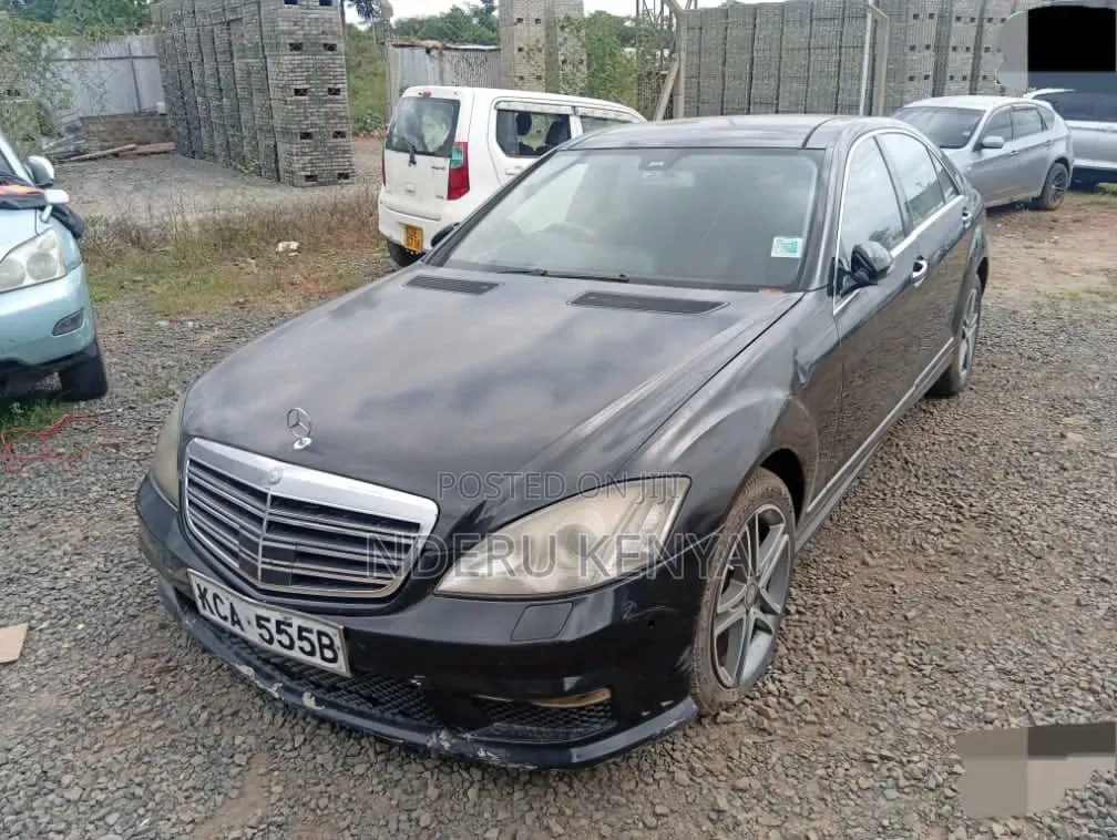 Mercedes-Benz 200 2007 Black