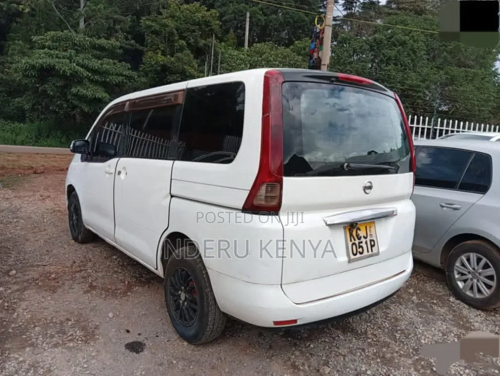 Nissan Serena 2008 White
