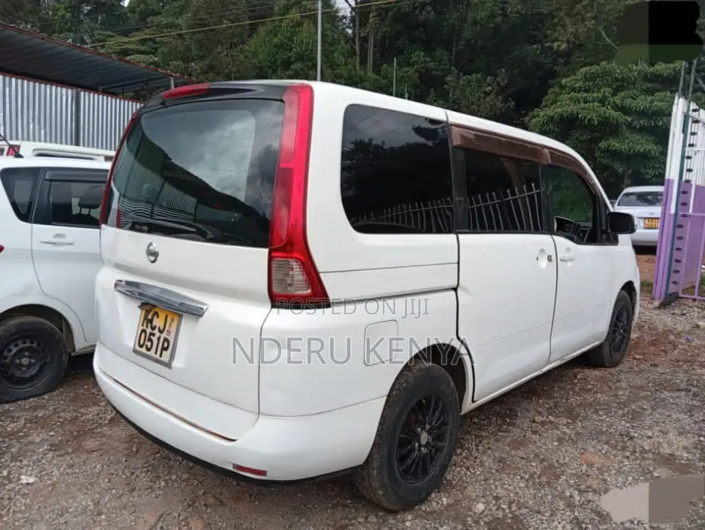 Nissan Serena 2008 White