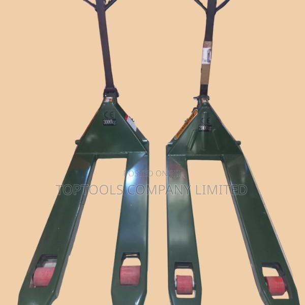 Hand Pallet Truck Capacity: 2000kgs - main view