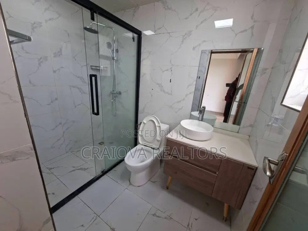 2bdrm Apartment in Hotel 67 Area for rent
