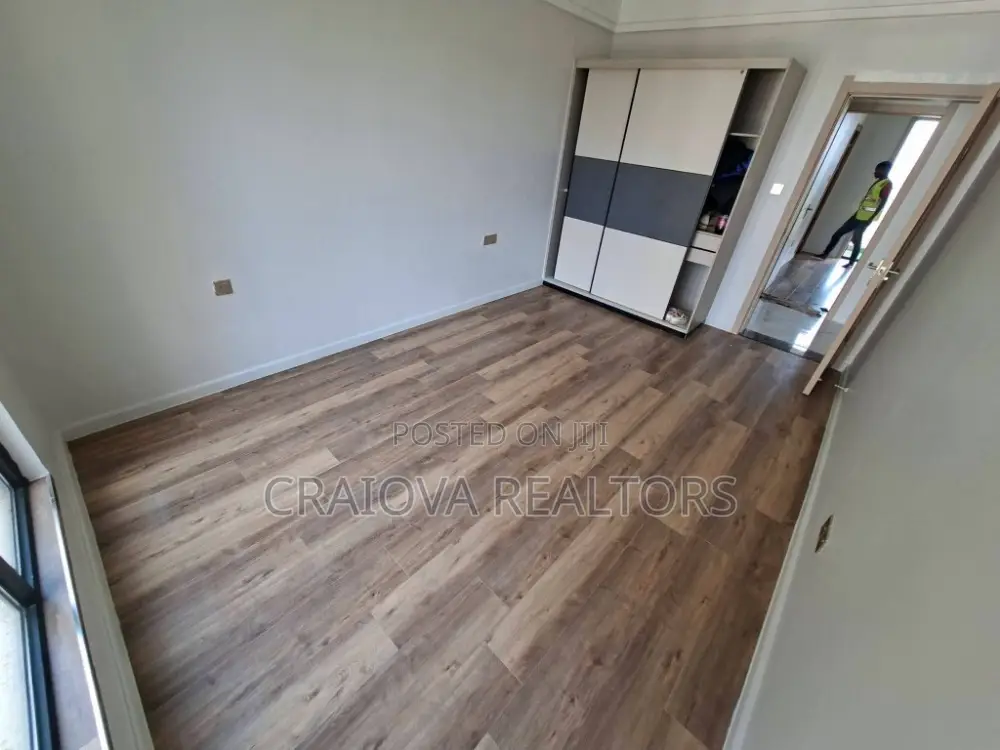 2bdrm Apartment in Hotel 67 Area for rent