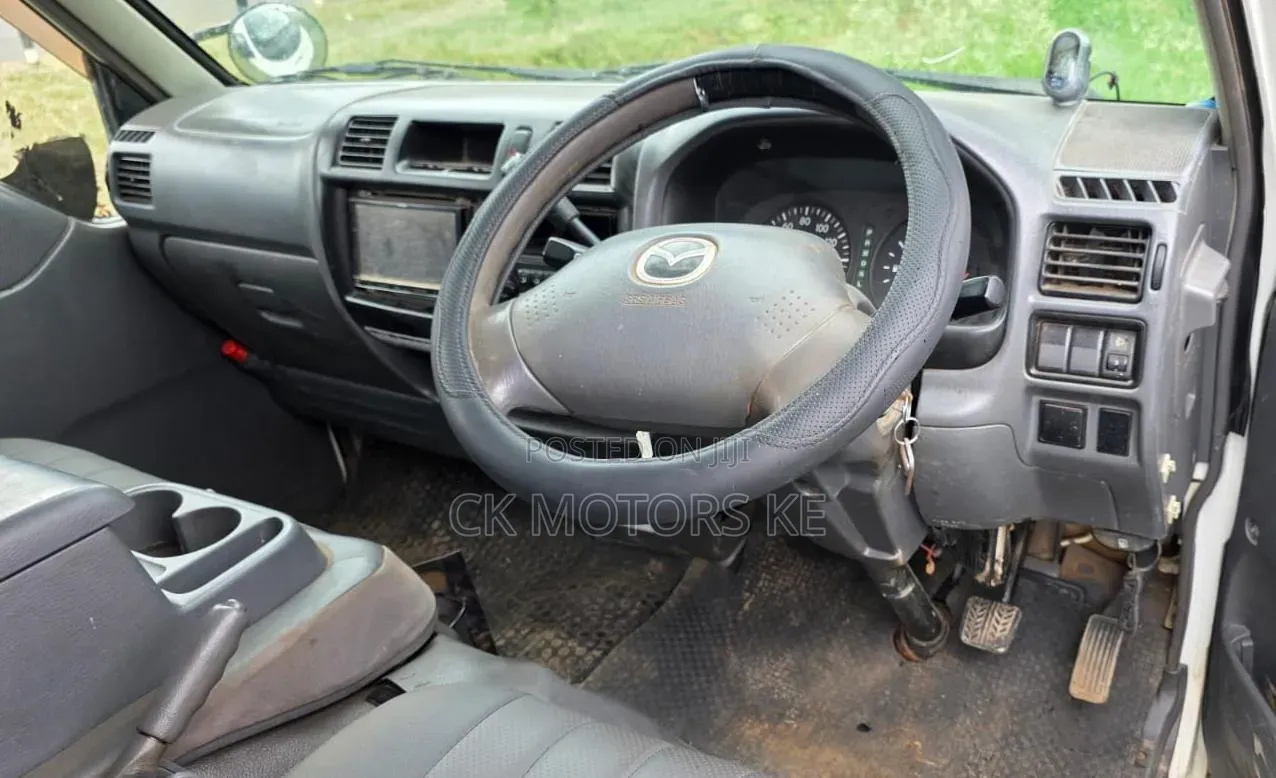 Mazda Bongo 2014 White