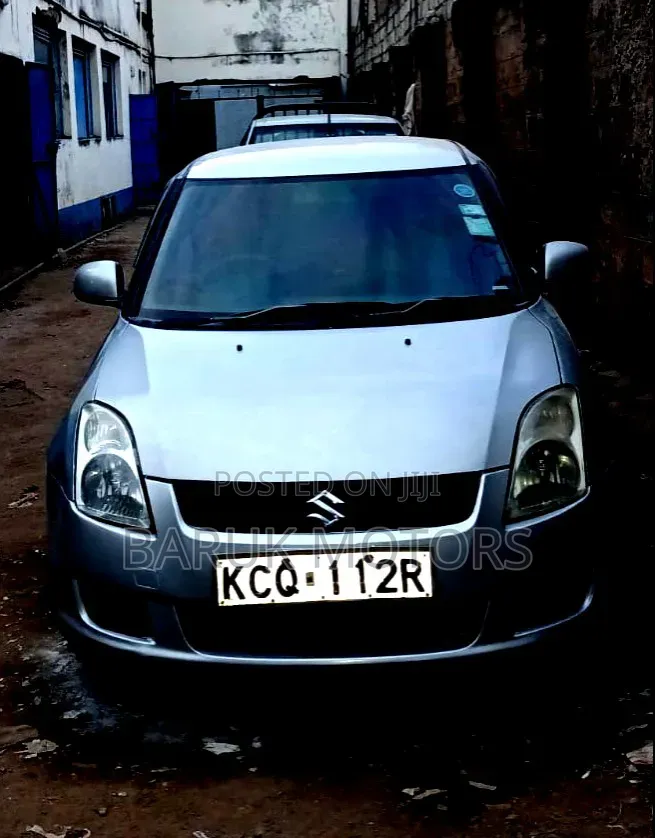 Suzuki Swift 2012 Silver