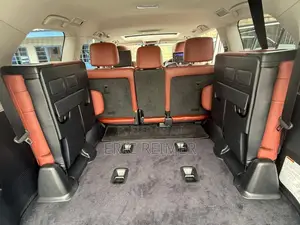 Lexus LX 570 AWD 2017 Silver