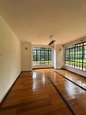 4bdrm Townhouse / Terrace in Karen for rent