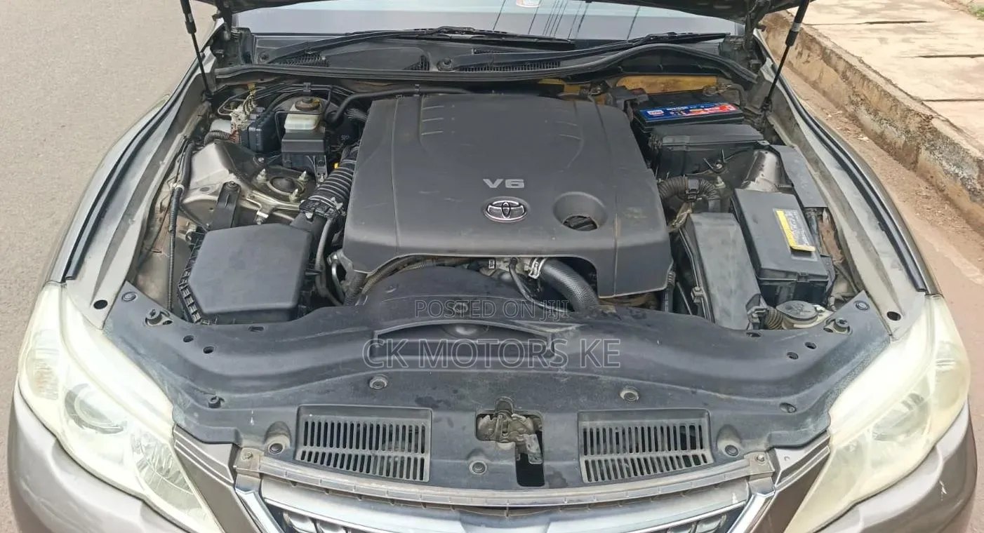 Toyota Mark X 2.5 AWD 2012 Brown
