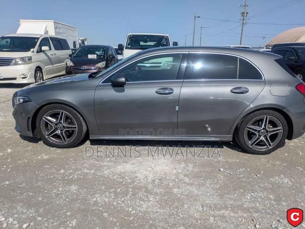 Mercedes-Benz A-Class 2019 Silver