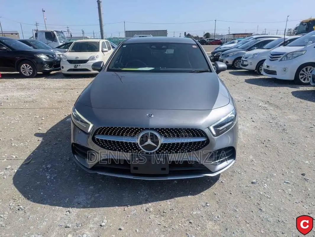 Mercedes-Benz A-Class 2019 Silver