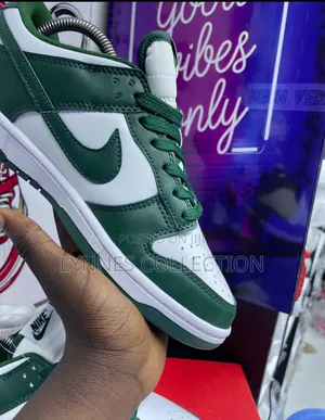 ★ Sb Dunks Green | Trendy Casual Skate Sneakers ✓