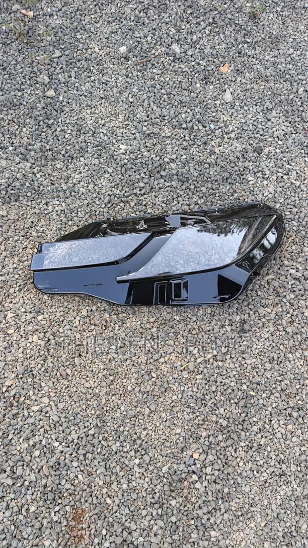 Volkswagen Arteon Headlight Lenses - thumbnail 3