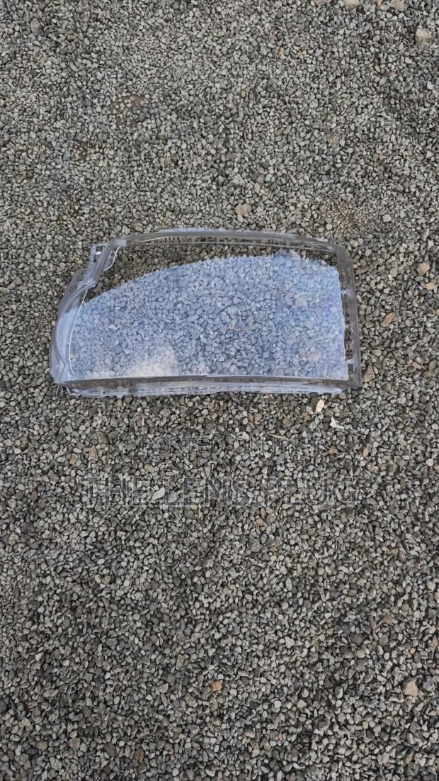 Range Rover Discovery 4 Headlight Lenses - thumbnail 3