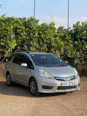 Honda Fit Shuttle 2012 Silver
