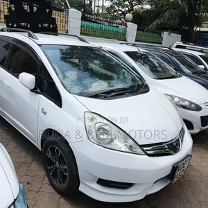 Honda Fit Shuttle 2014 White