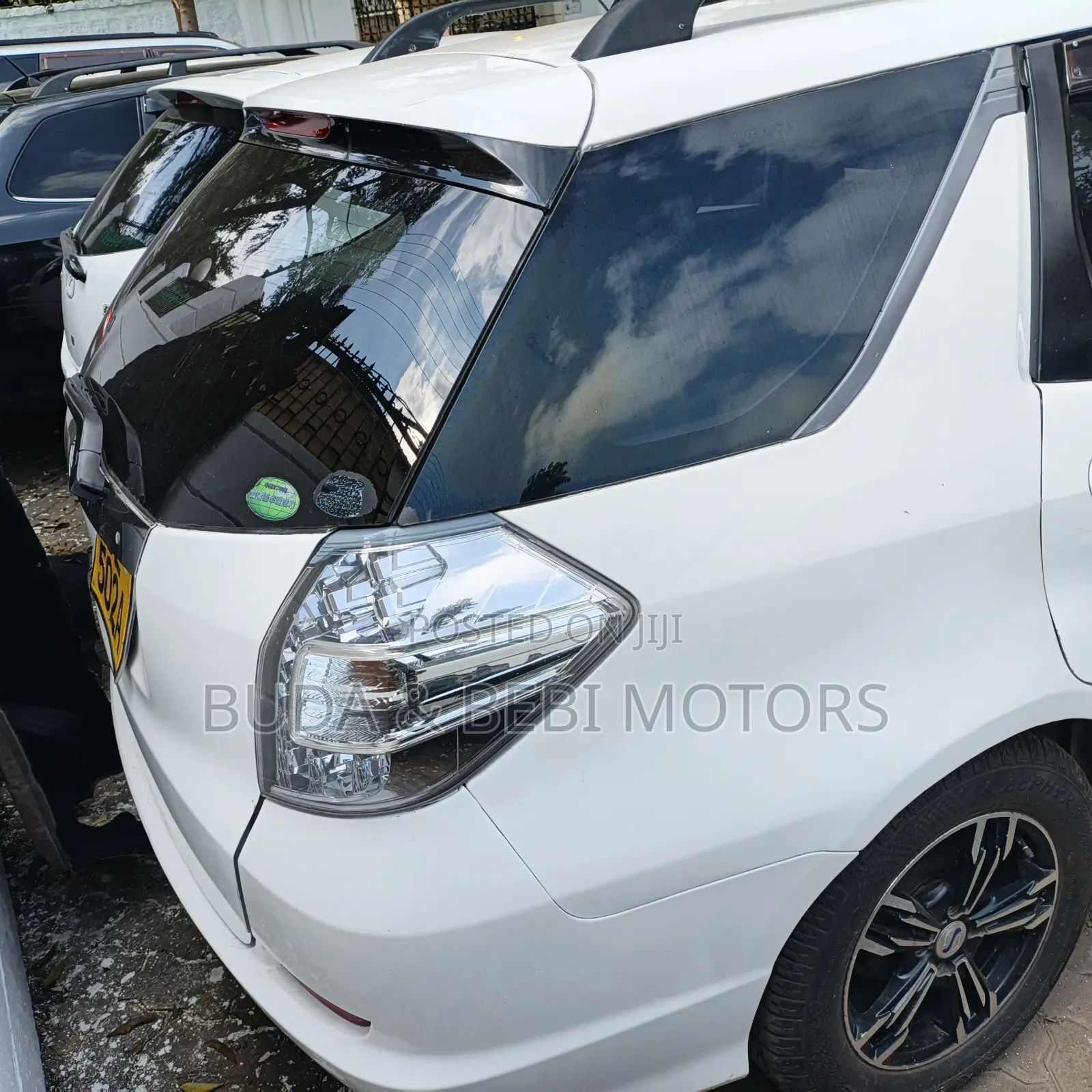 Honda Fit Shuttle 2014 White