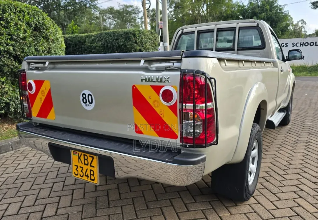 Toyota Hilux 2008 Silver