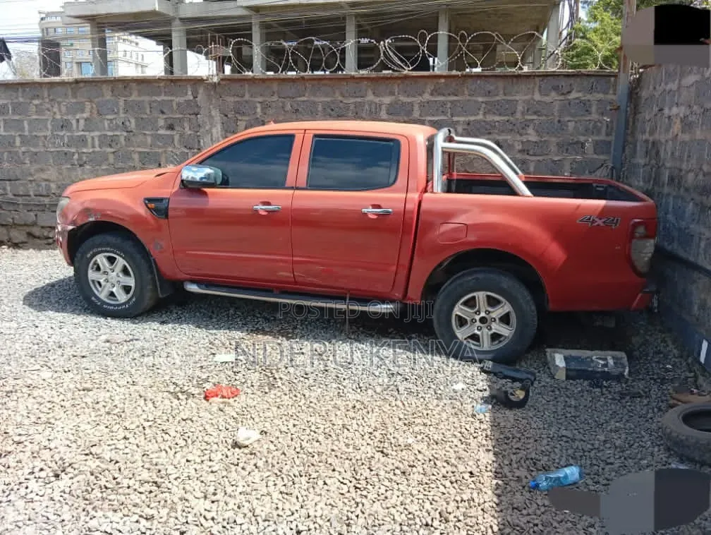 Ford Ranger Wildtrak 2012 Orange