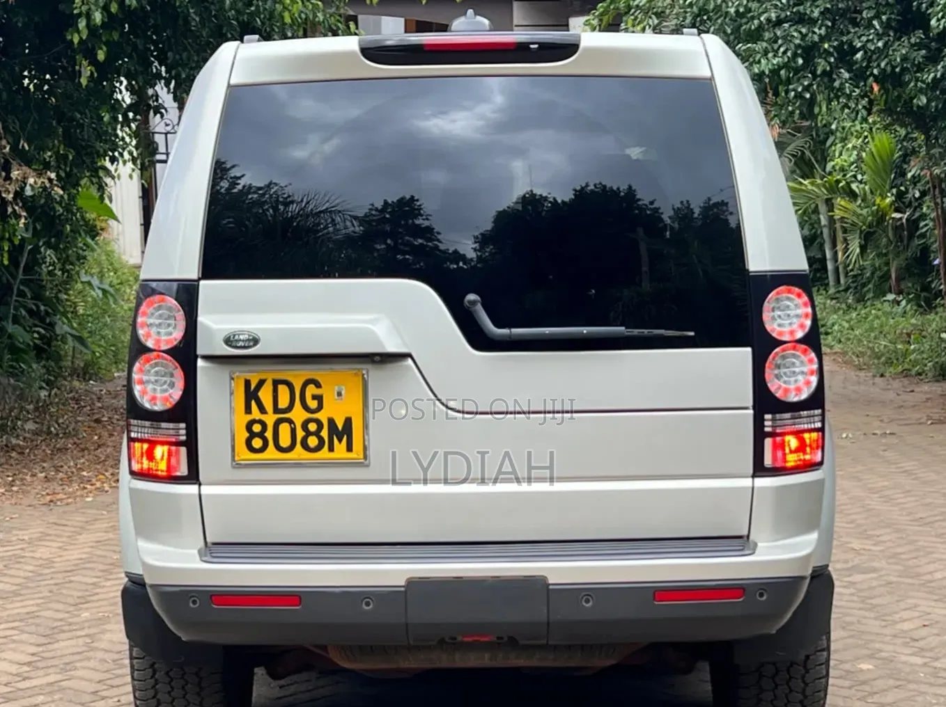 Land Rover Discovery 2014 Silver