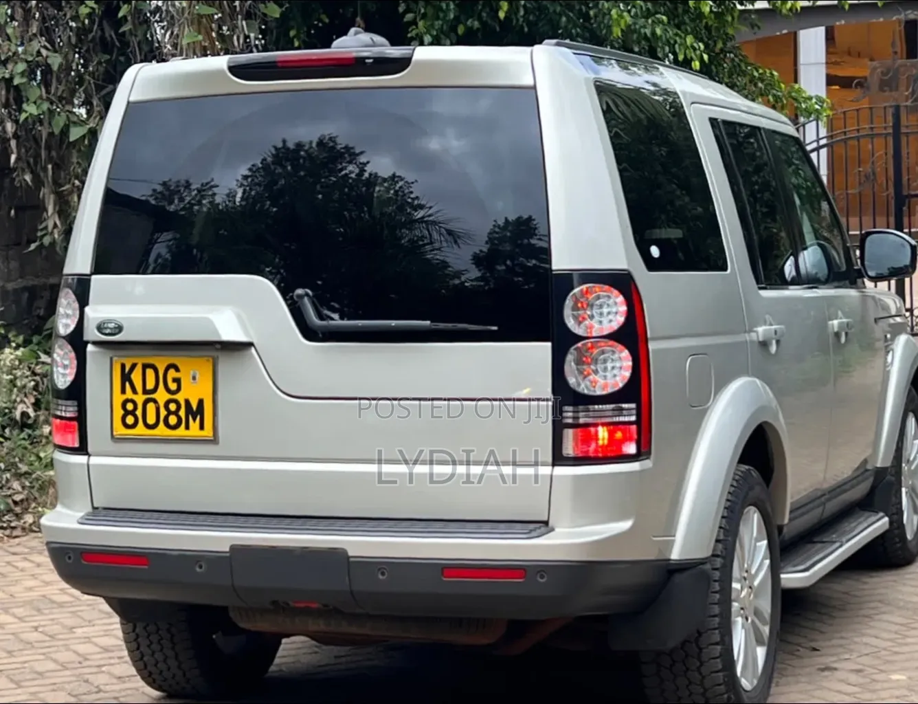 Land Rover Discovery 2014 Silver