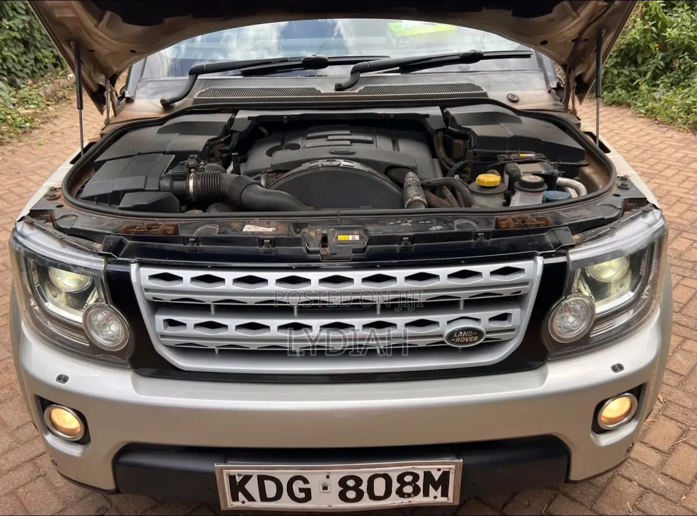 Land Rover Discovery 2014 Silver