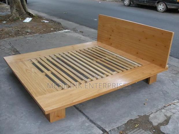 Haystack Design of a Boxbed Design 6*6 Mahogany Vanish - main view