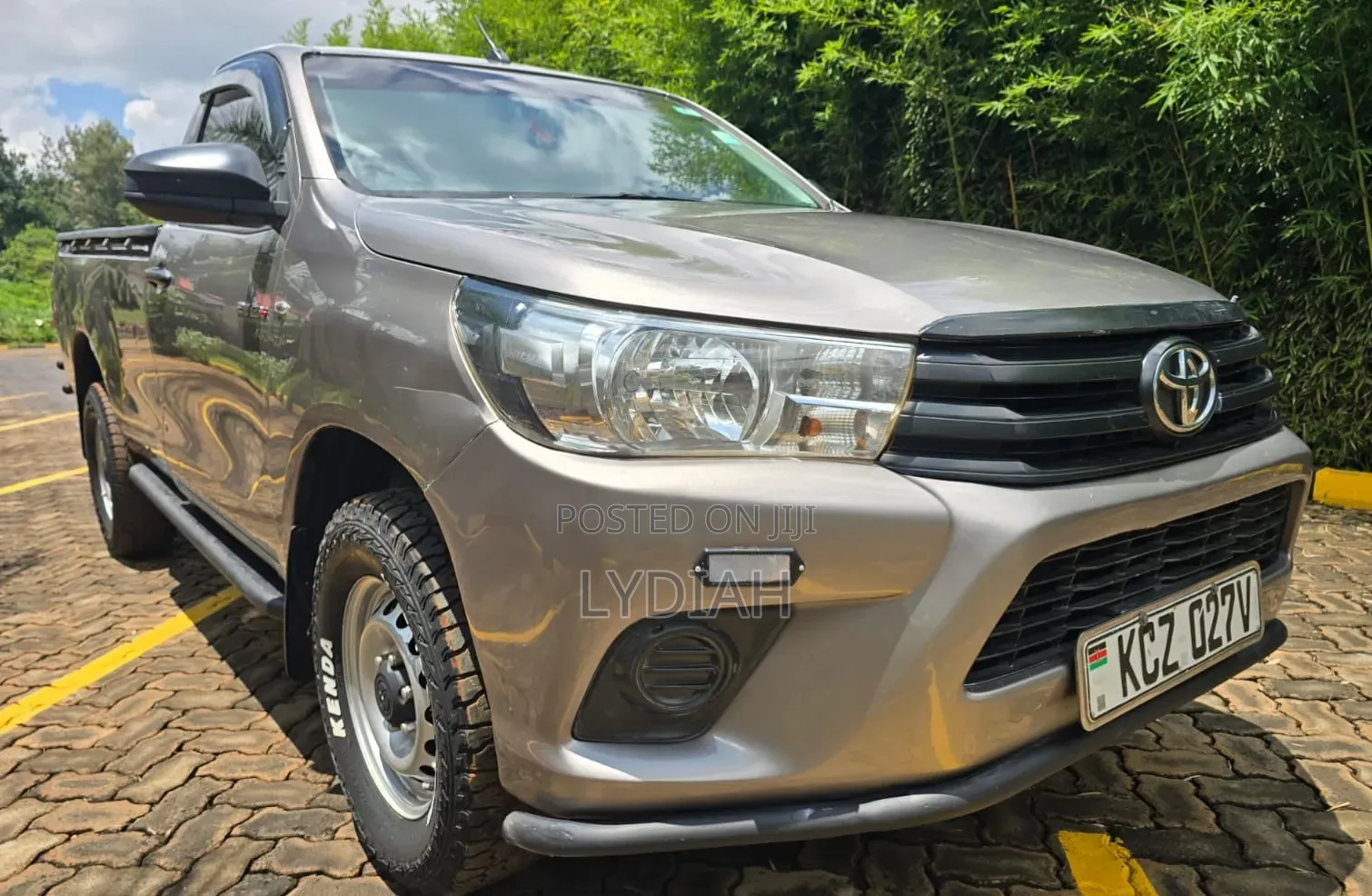 Toyota Hilux 2020 Silver