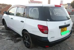 Nissan Advan 2010 White