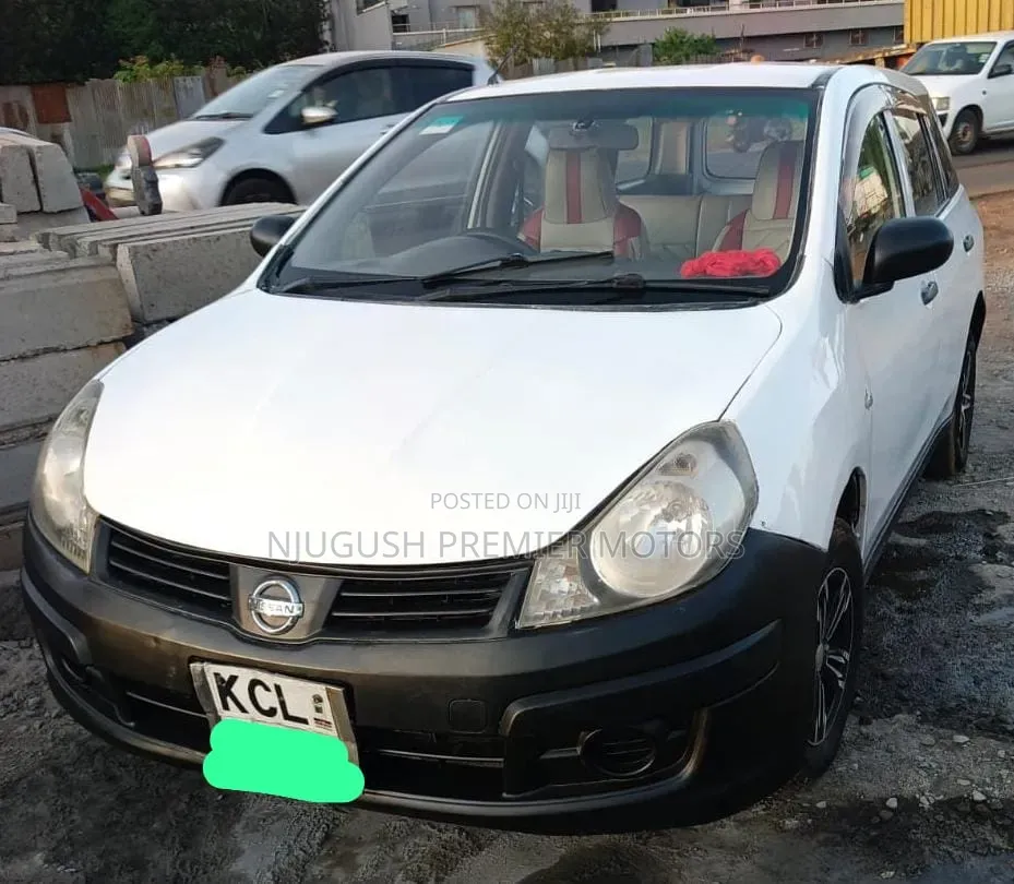 Nissan Advan 2010 White