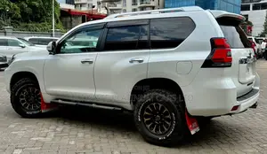 Toyota Land Cruiser Prado 2.8 2020 White
