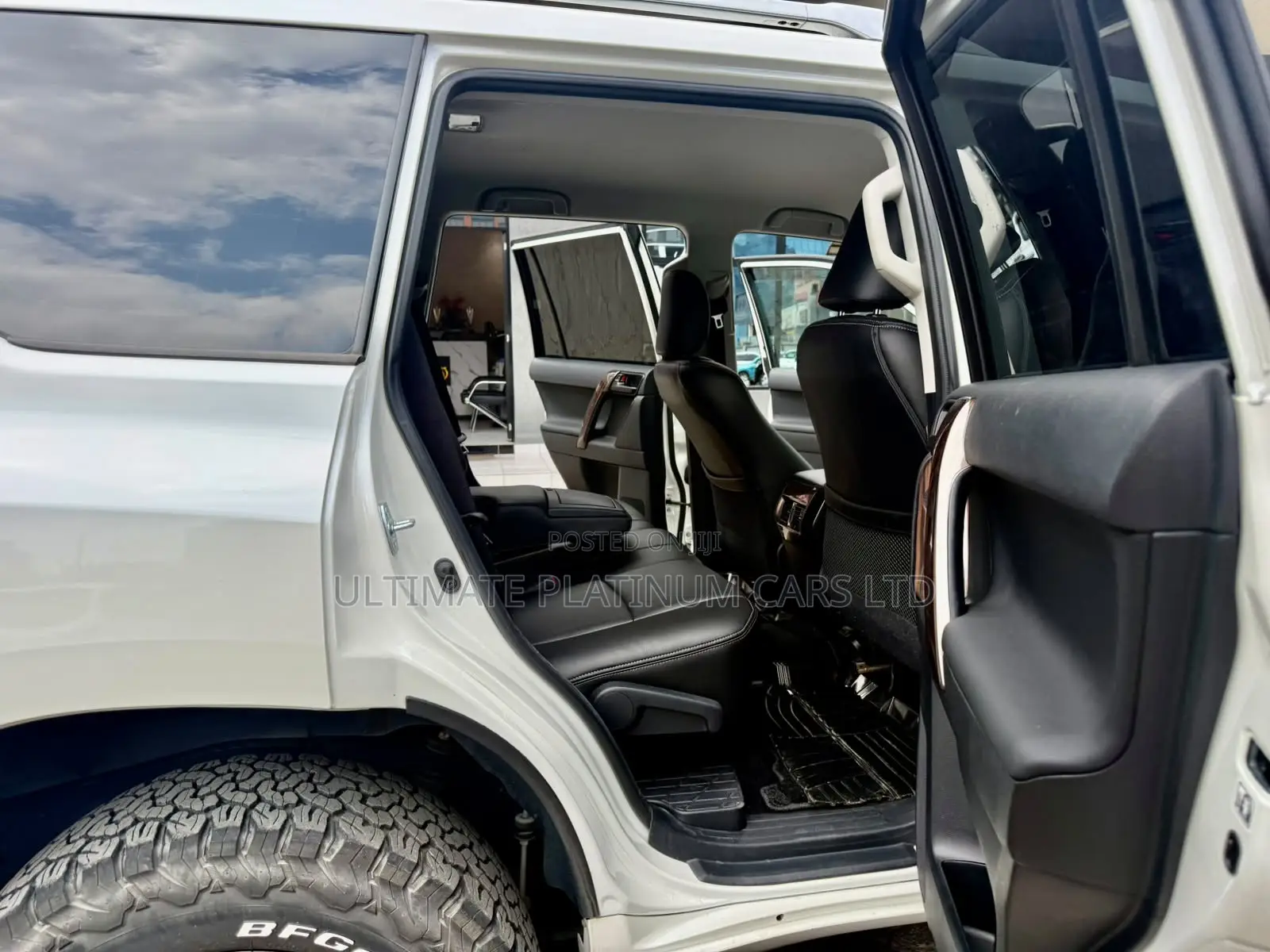 Toyota Land Cruiser Prado 2.8 2020 White