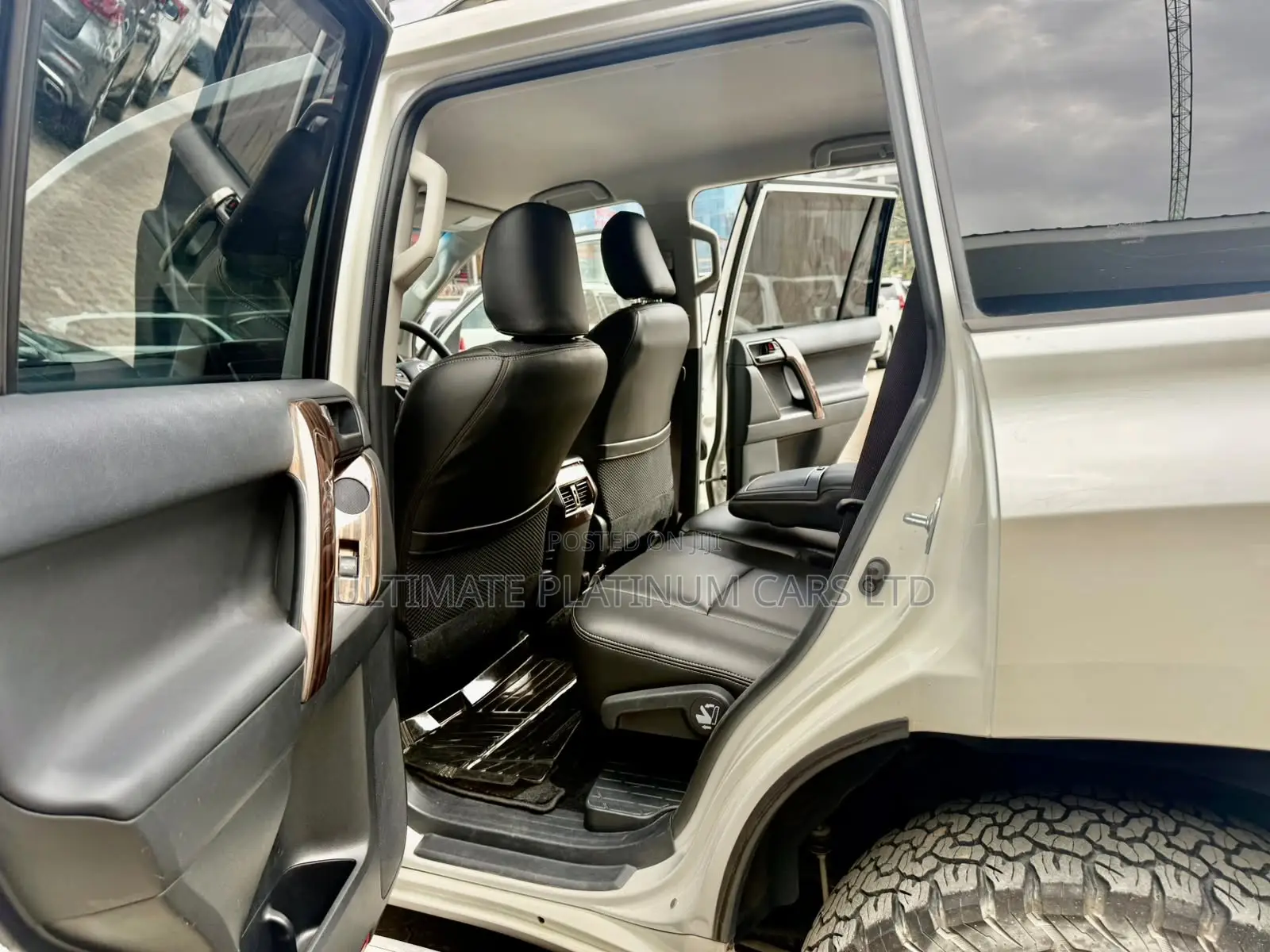 Toyota Land Cruiser Prado 2.8 2020 White