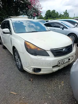 Subaru Outback 2011 White
