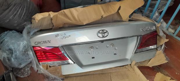 Toyota Crown Royal 2015 Bootlid