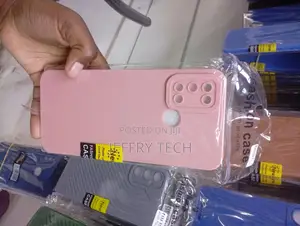 This Pink Silicone Mobile Cover Features a Dedicated Camera Bump