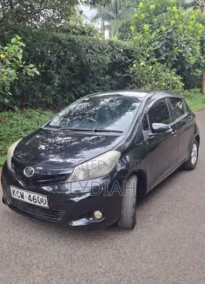 Toyota Vitz 2012 Black