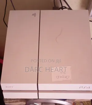 Playstation 4 Standard 500gb