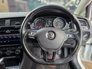 Volkswagen Golf 2018 White