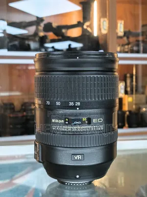 Nikon Af-S Nikkor 28-300mm F/3.5-5.6g Ed Vr Lens Used Lens